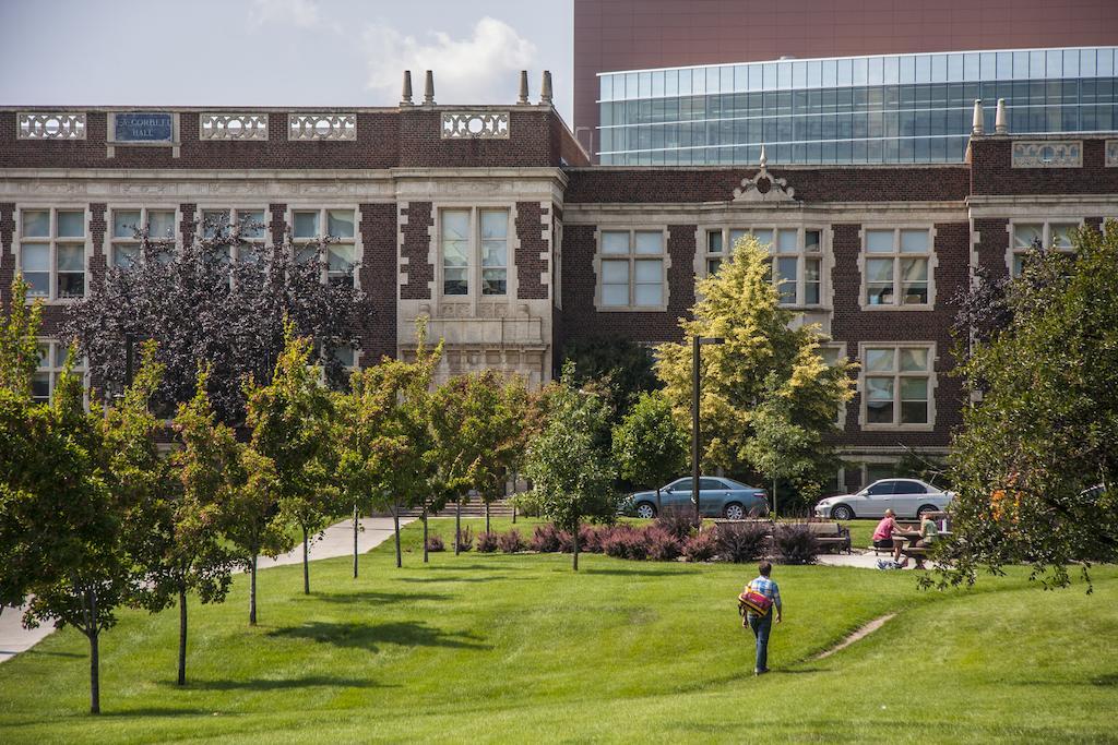 University Of Alberta - Hotel Edmonton Exterior photo