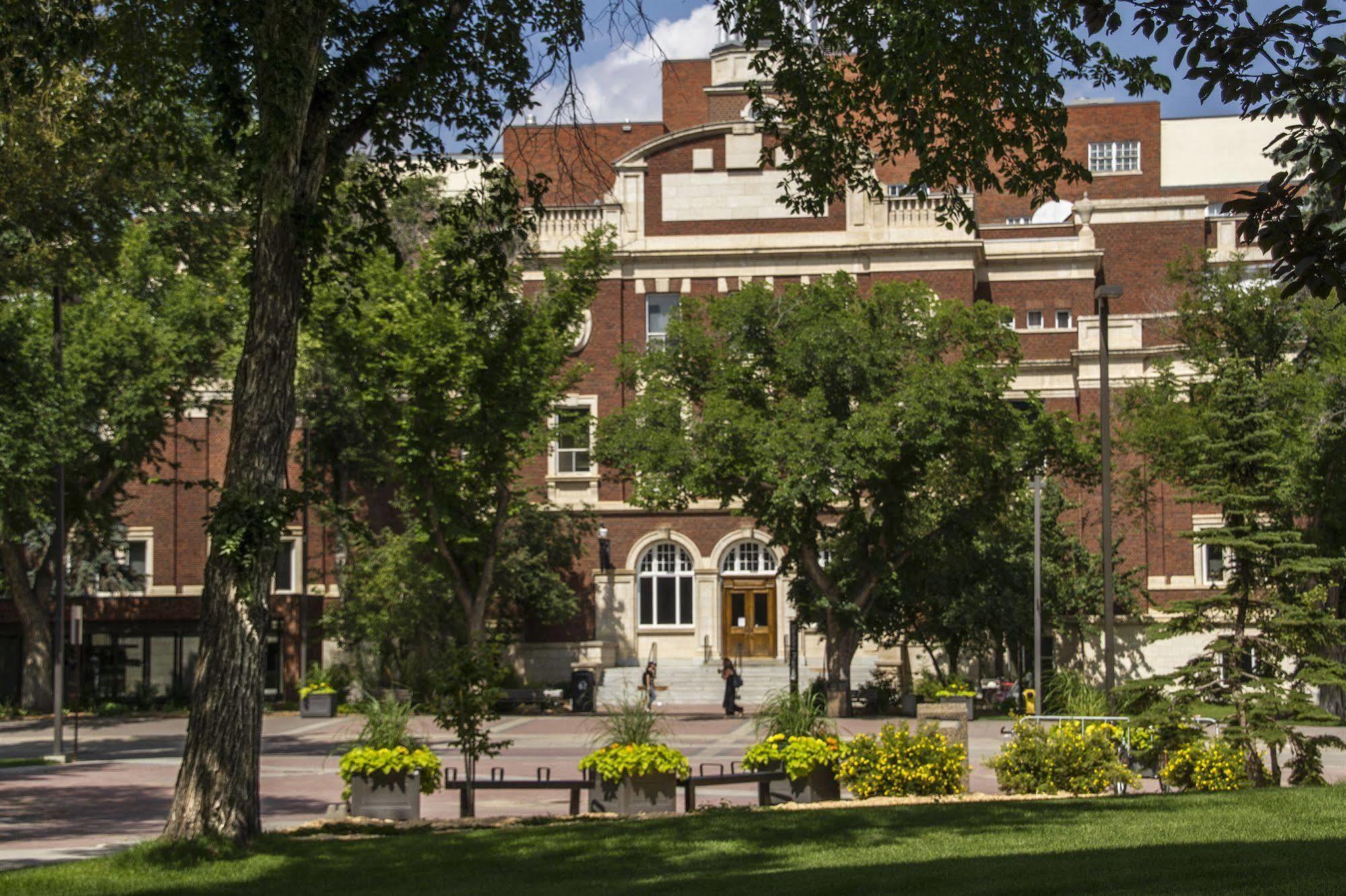 University Of Alberta - Hotel Edmonton Exterior photo