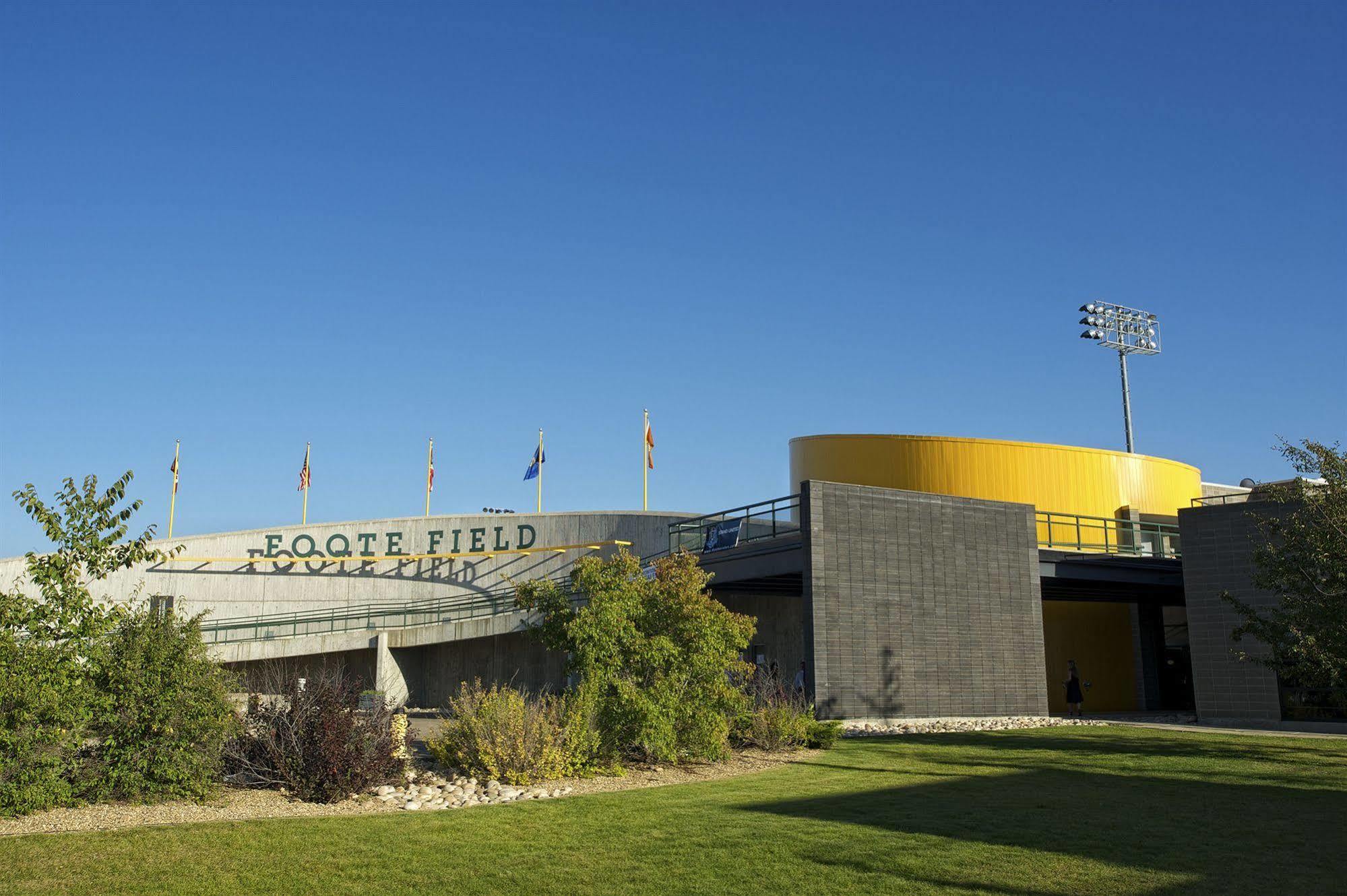 University Of Alberta - Hotel Edmonton Exterior photo